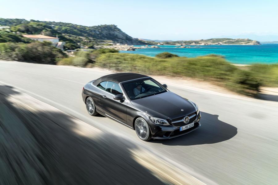  Mercedes-Benz C300 Avantgarde Cabriolet (A205) 2018 года  (WW) (фото 11 из 30)